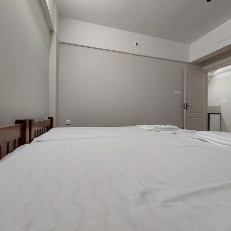 Hotel Mannat Residence 트리반드룸 외부 사진