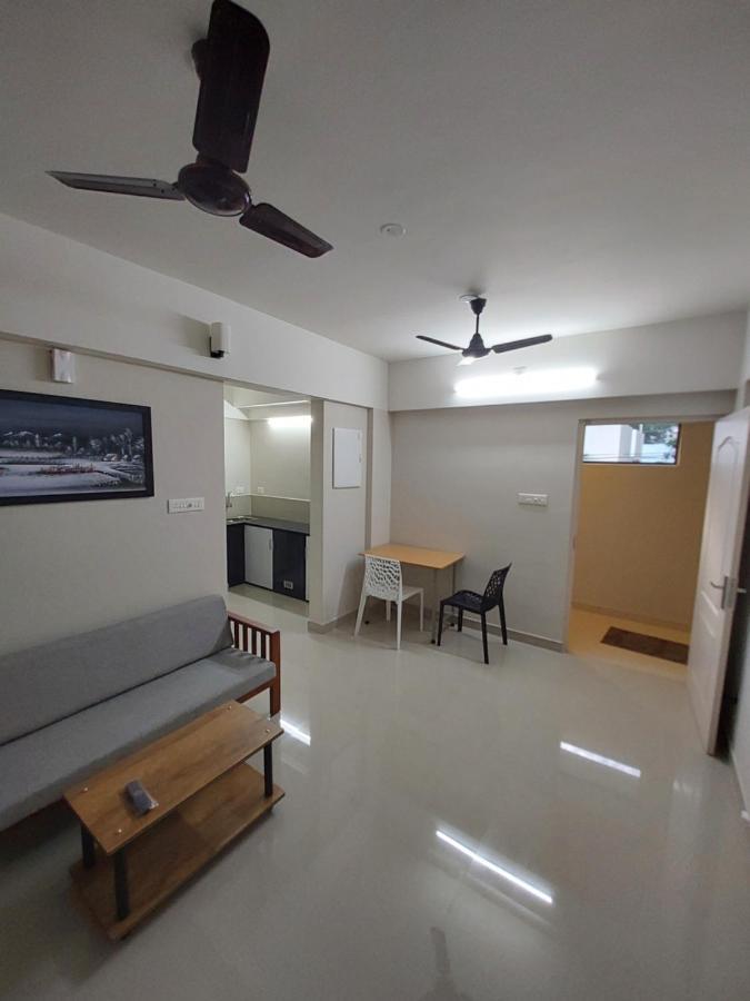 Hotel Mannat Residence 트리반드룸 외부 사진