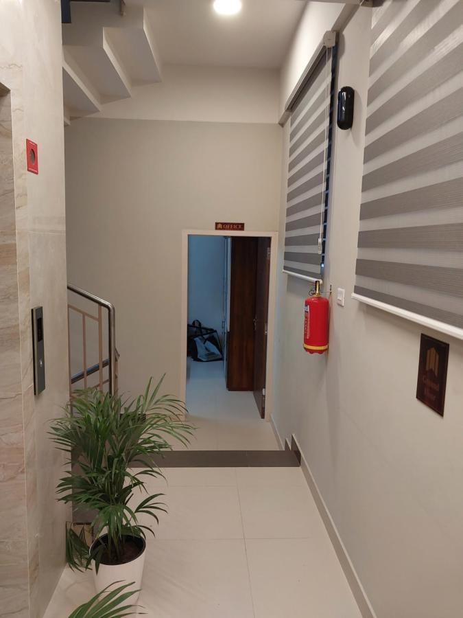 Hotel Mannat Residence 트리반드룸 외부 사진